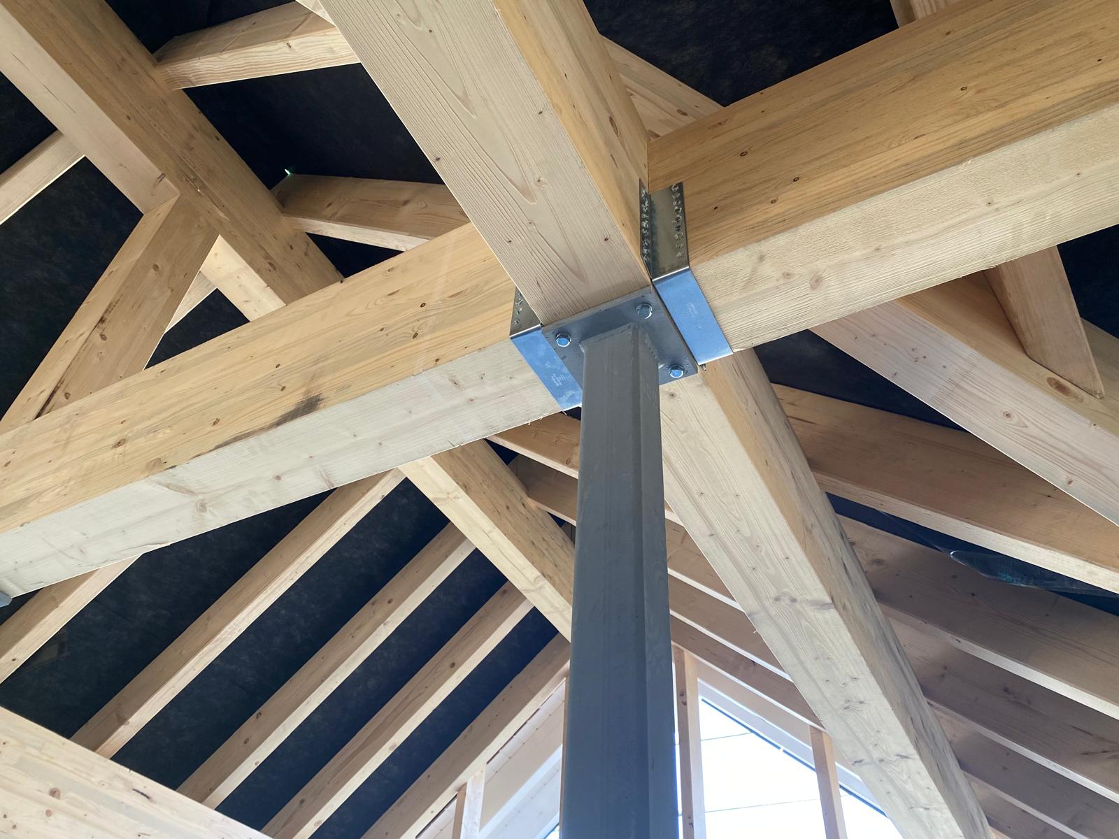 Stahlknoten Dachstuhl Detail